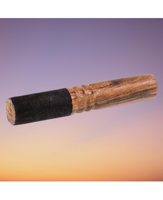 Mazo de Madera con Ante Negro para Cuenco